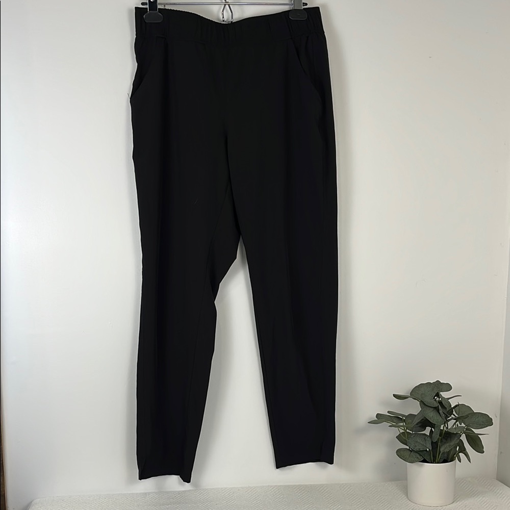 Women’s Eddie Bauer Black Pants size S